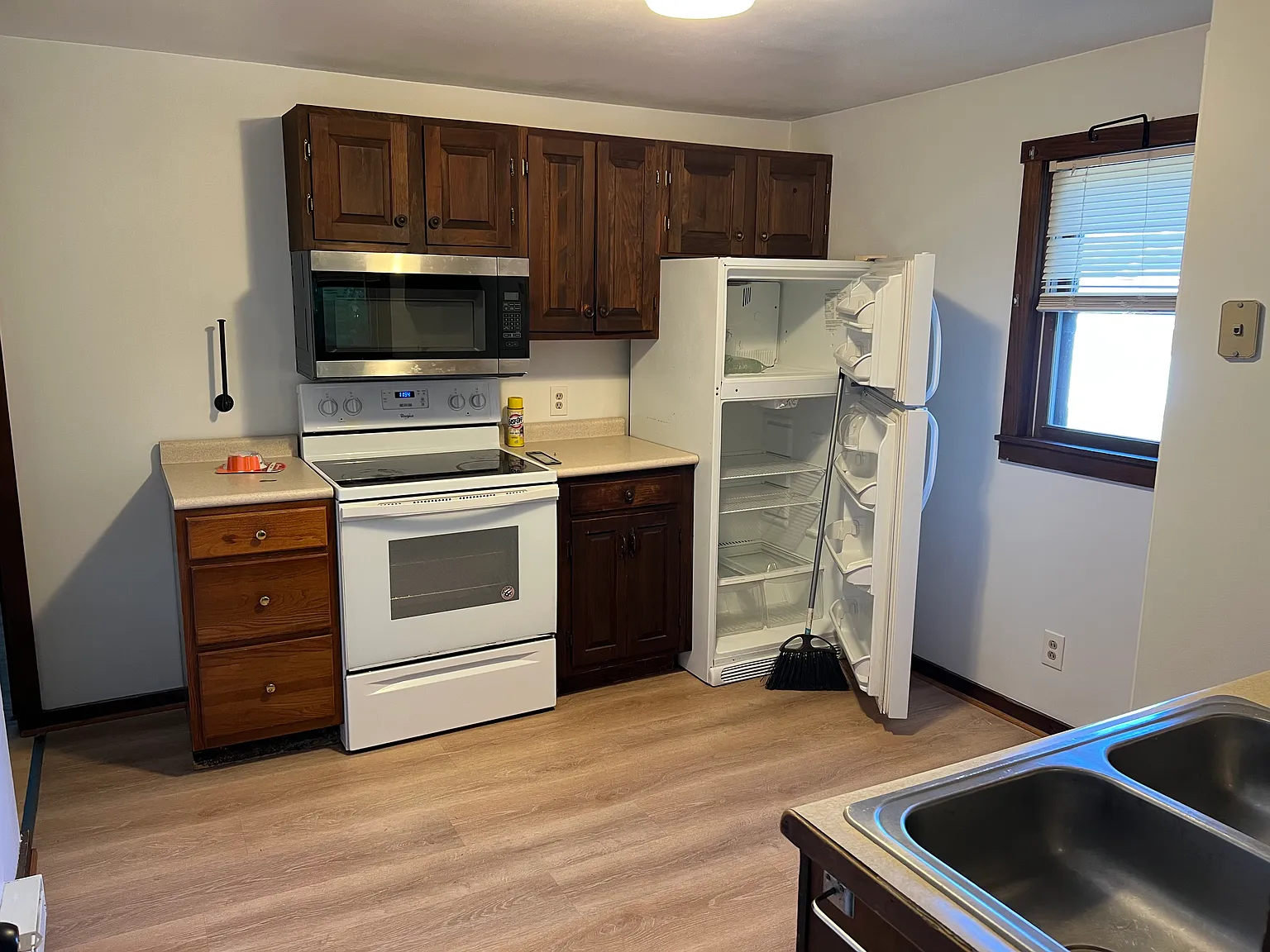 1 bed, $975 — Photo 2