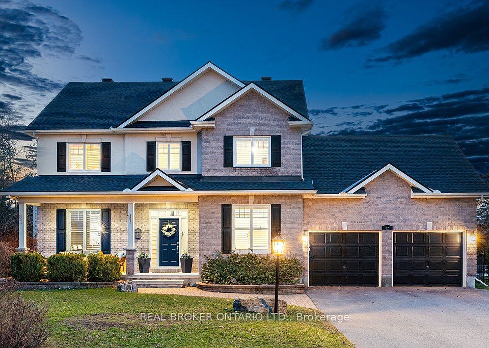 1st image of 32 Feldspar Cres