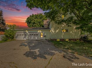 281 N Main St, Kent City, MI 49330