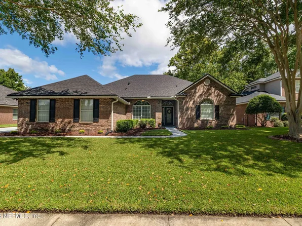 1946 WHITE DOGWOOD Lane, Fleming Island, FL 32003