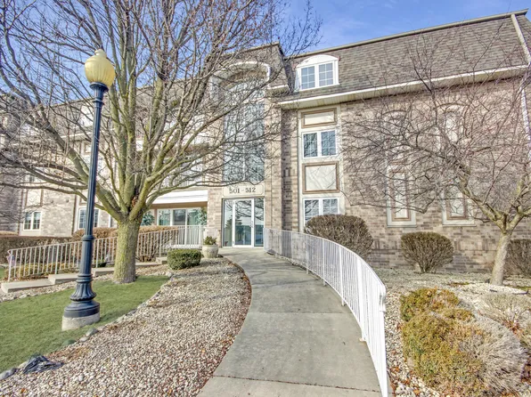 510 Swan Dr, Dyer, IN 46311