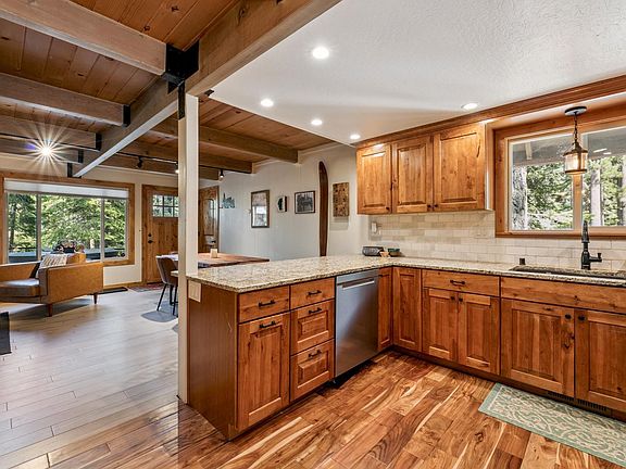 4th image of 8891 Woodland Dr