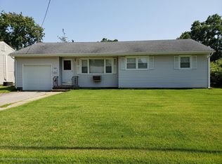 1334 Sleepy Hollow Rd, Point Pleasant Beach, NJ 08742