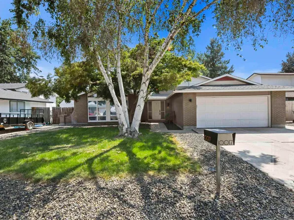 10017 W Barnsdale Dr, Boise, ID 83704