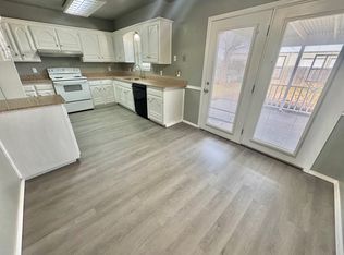 1025 Cooper Ln, Yukon, OK 73099