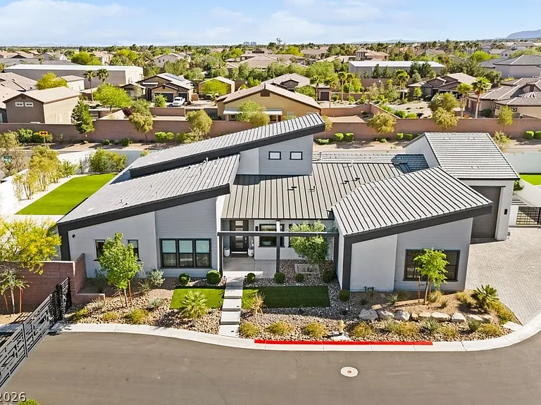 4315 N Dapple Gray Rd — Photo 3