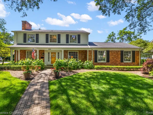 2591 Covington Pl, Bloomfield Hills, MI 48301