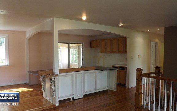 4th image of 8814 Oakwood Dr