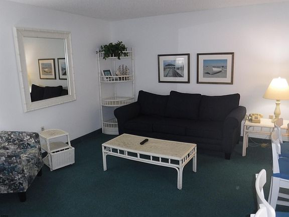 2nd image of 812-820 Ocean Ave #404