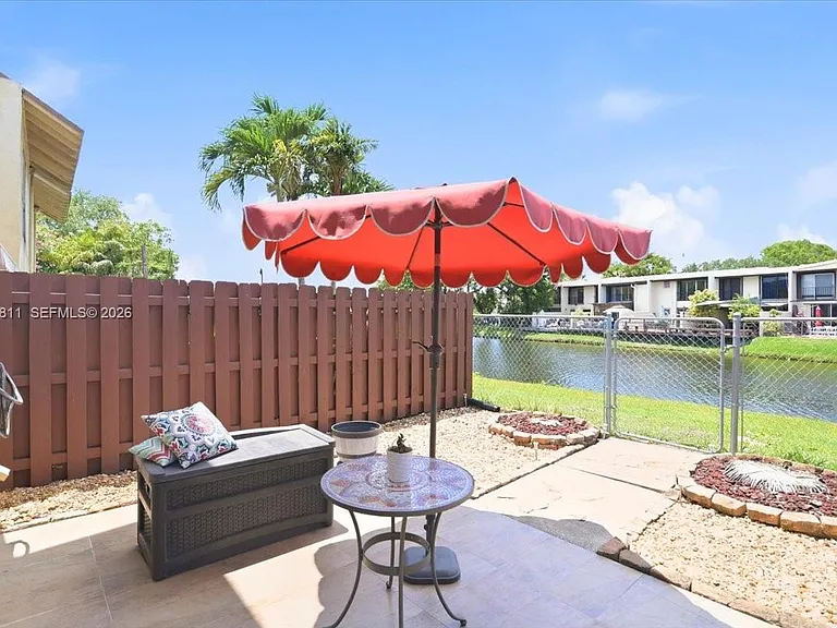 8008 SW 103rd Ave #8008 — Photo 39