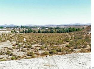 19825 Savory Dr, Apple Valley, CA 92308