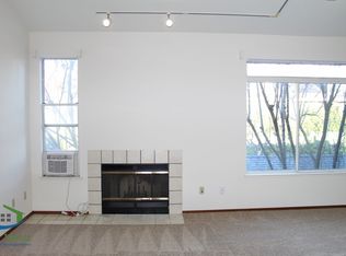 $2,895 - Upstairs 2 Bedroom/1 Bath Condo, San Jose, CA 95110