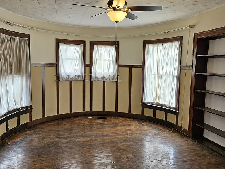 211 S Main St #2 — Photo 1