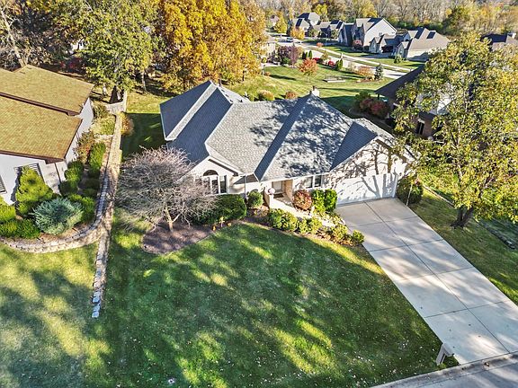 2nd image of 13701 S Dublin Dr
