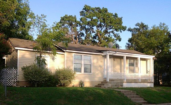 1st image of 304 N 10th St