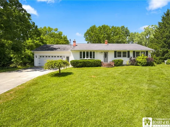 425 Brigham Rd, Dunkirk, NY 14048
