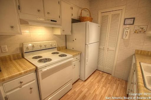 3rd image of 1819 BABCOCK RD #316C
