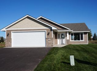 787 Park Brook Rd NW, Isanti, MN 55040