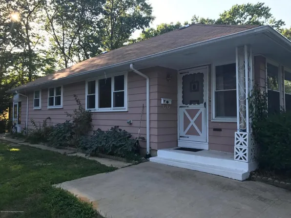 1669 Mount Everest Ln, Toms River, NJ 08753