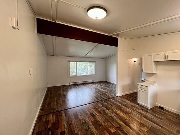2nd image of 124 Cherry Ave #3