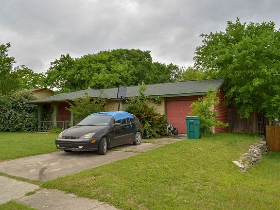 3rd image of 12219 Lucky Oaks St