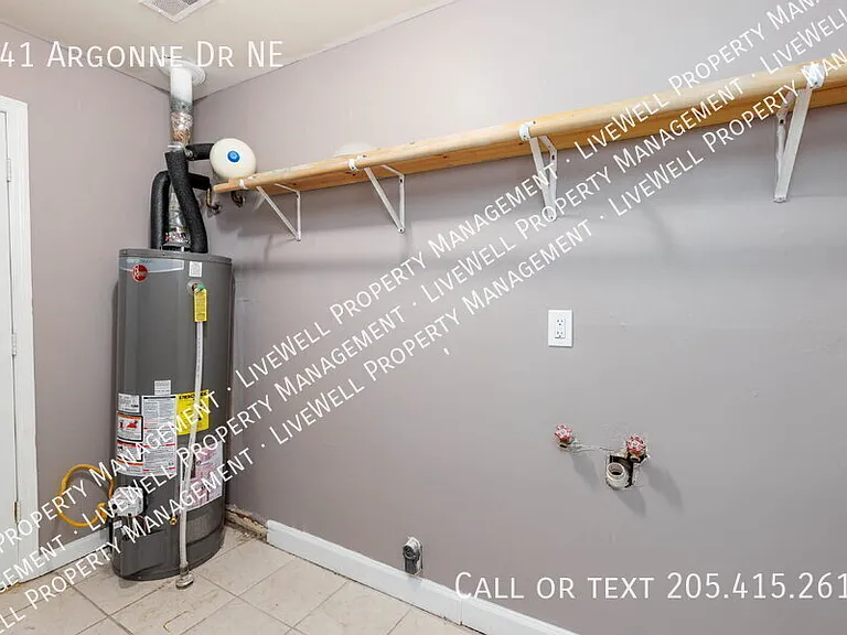 341 Argonne Dr NE — Photo 16
