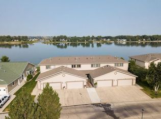 1136 Southport Loop, Bismarck, ND 58504