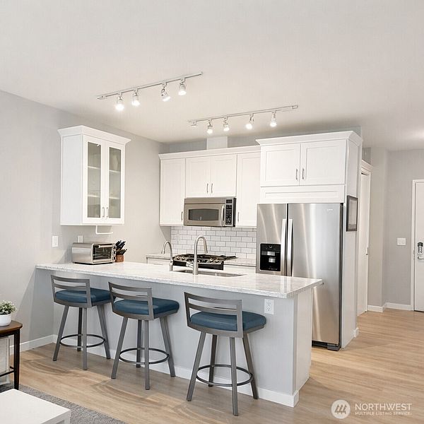3rd image of 1414 12th Avenue #411