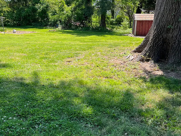 8315 Potomac Ave — Photo 32