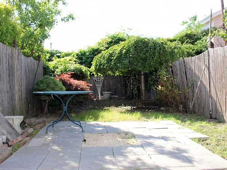 1209 Palisade Ave #1 — Photo 12