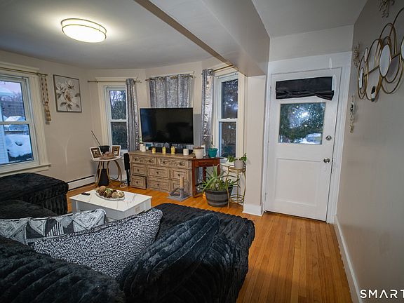 4th image of 116 High Street