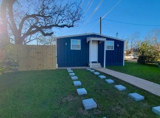603 W Pecan St #B, Taylor, TX 76574