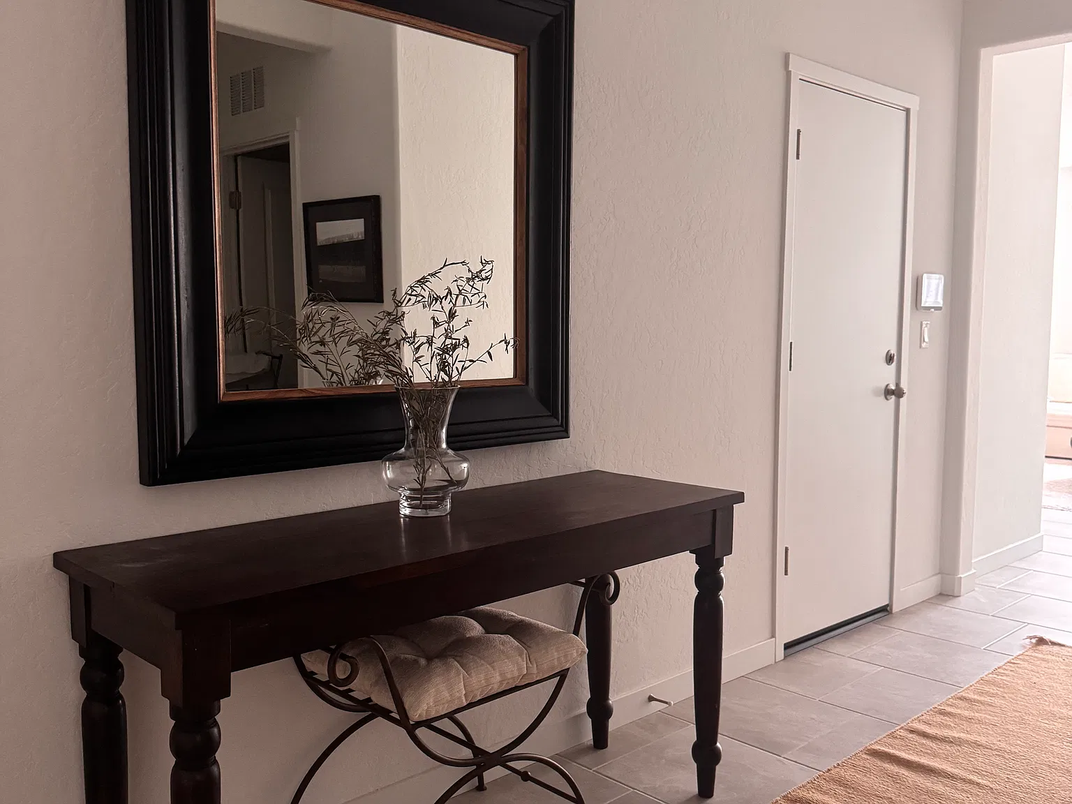 3 bed, 1427 sqft, $2,650 — Photo 2