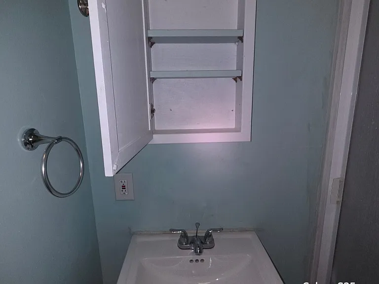 1128 Portage Ave #1A — Photo 14