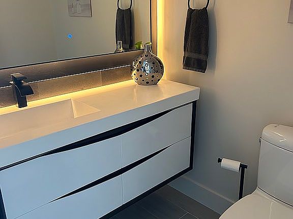 5th image of 3800 S Ocean Dr APT 1503