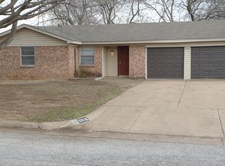 5916 Bowling Dr, Watauga, TX 76148