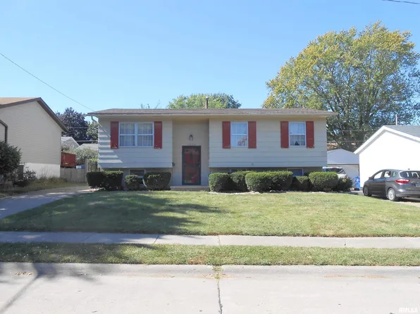 2334 Jebens Ave, Davenport, IA 52804