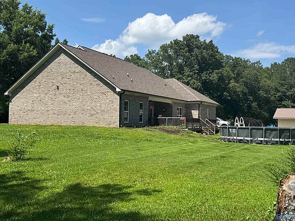 3rd image of 228 Kathy Lynn Dr