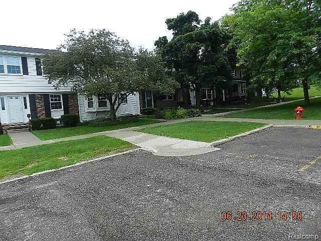 1st image of 42653 Savoy Ct