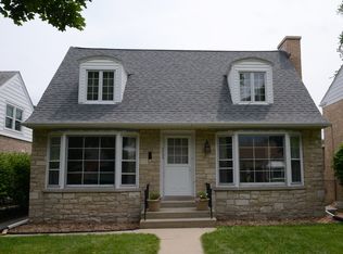 5233 Arcadia St, Skokie, IL 60077