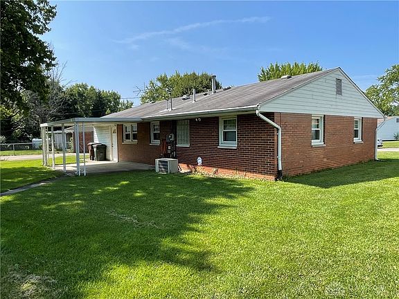 4th image of 34 Carma Dr