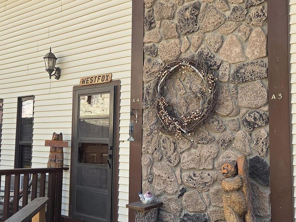 1st image of 220 Lookout Dr #A4