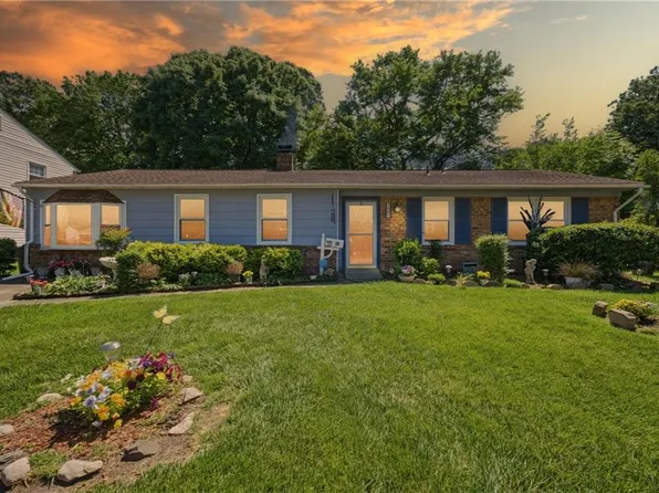 3917 Waterside Ct, Virginia Beach, VA 23452