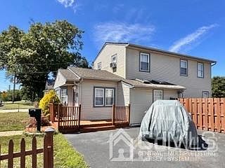 3rd image of 125 Laurence Pkwy