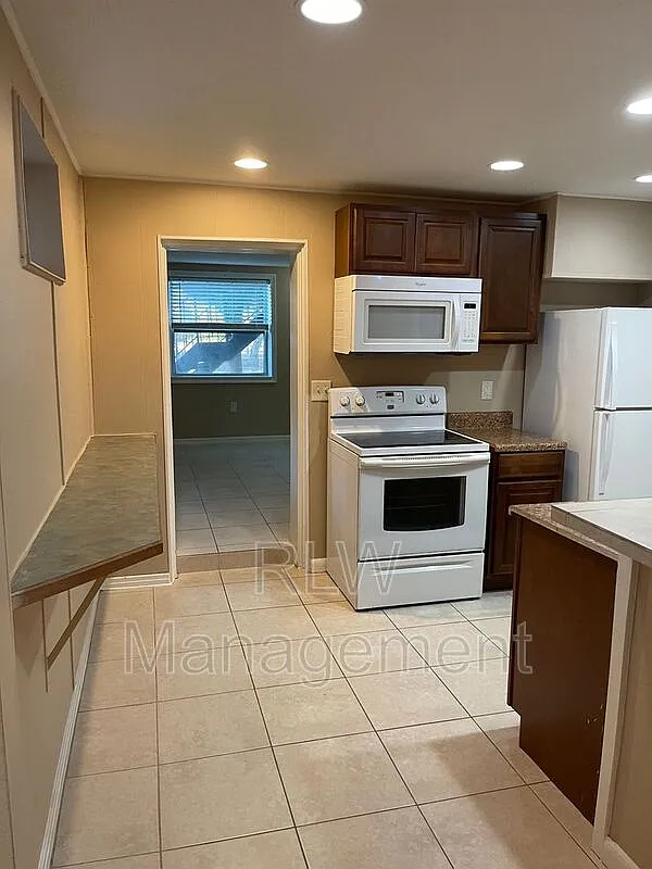 2 bed, 2.0 bath, 1236 sqft, $1,400 — Photo 4