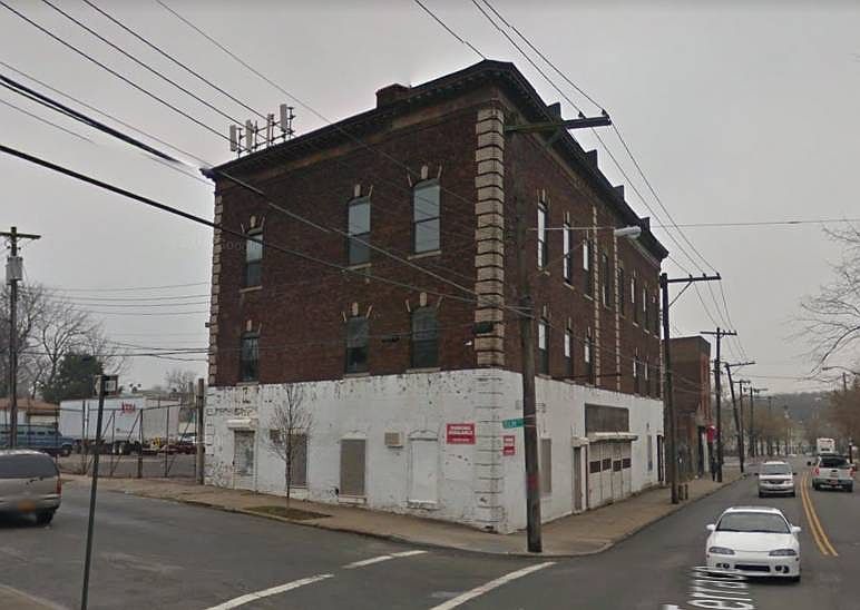 1st image of 1390 Richmond Terrace