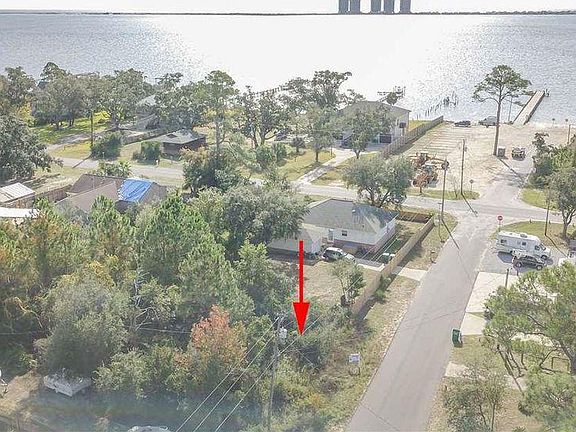 4th image of Shady Pine Dr