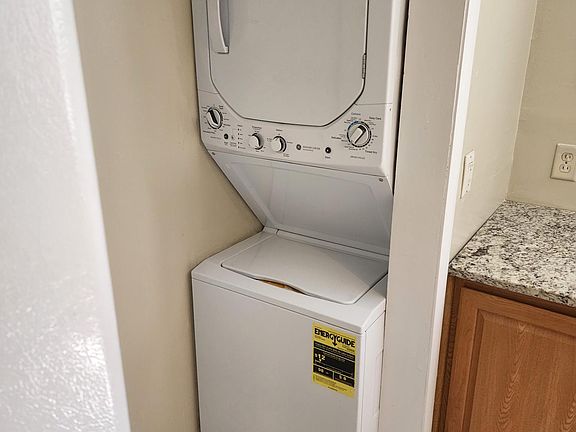 3rd image of 1405 Ashland Ave APT B