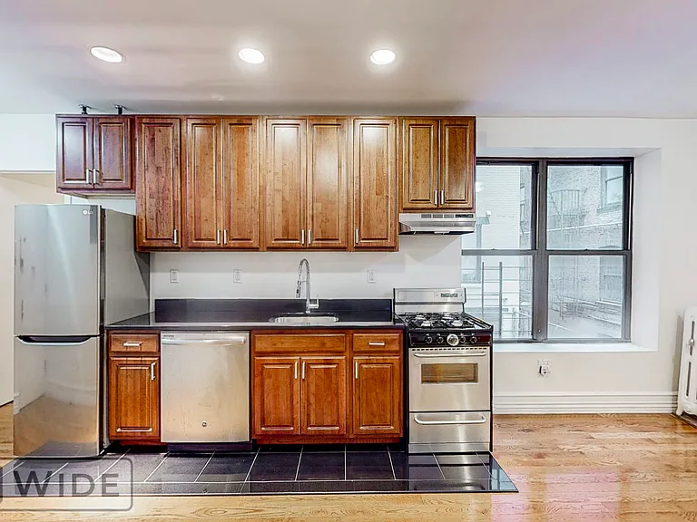 610 W 164th St #4 — Photo 6