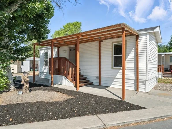 61 Log Ln, Richland, WA 99354